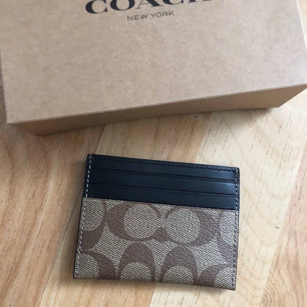 Coach Disney mens card holder - Picture 2 of 3